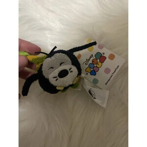 Disney Mini Tsum Tsum Goofy 90 #3 Goofy New With Tags Yellow & Black, Birthday